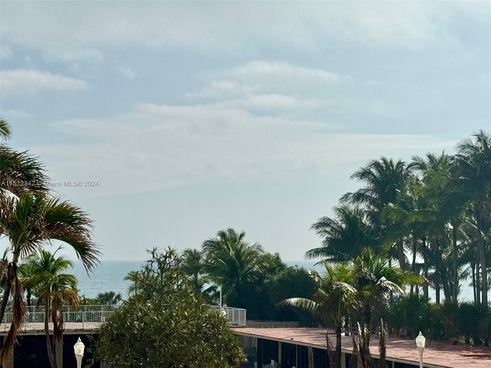 9801 Collins Ave 5U, Bal Harbour, Florida 33154, 3 Bedrooms Bedrooms, ,2 BathroomsBathrooms,Residential,For Sale,9801 Collins Ave 5U,A11512342