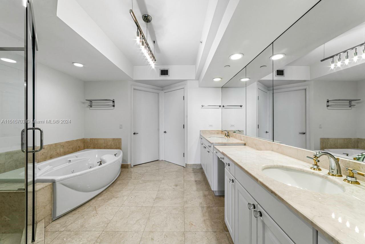 3201 NE 183rd St 2504, Aventura, Florida 33160, 2 Bedrooms Bedrooms, ,3 BathroomsBathrooms,Residentiallease,For Rent,3201 NE 183rd St 2504,A11515703