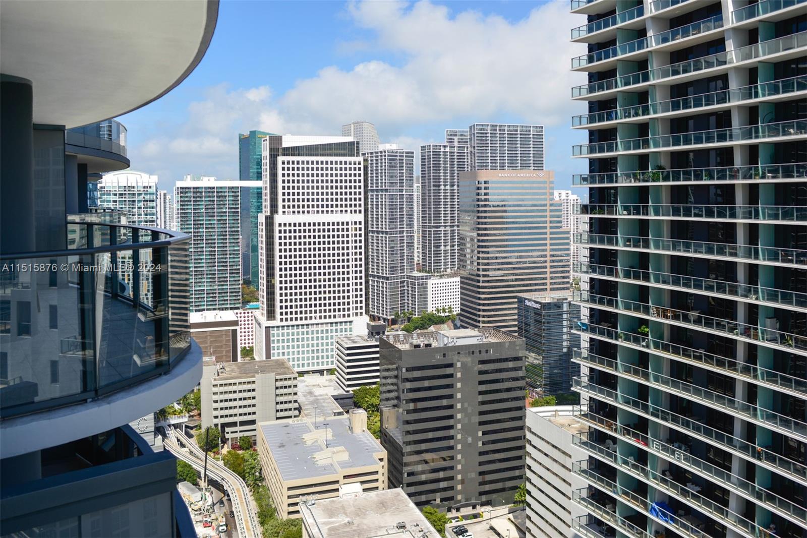 1000 Brickell Plz 3703, Miami, Florida 33131, 1 Bedroom Bedrooms, ,1 BathroomBathrooms,Residential,For Sale,1000 Brickell Plz 3703,A11515876