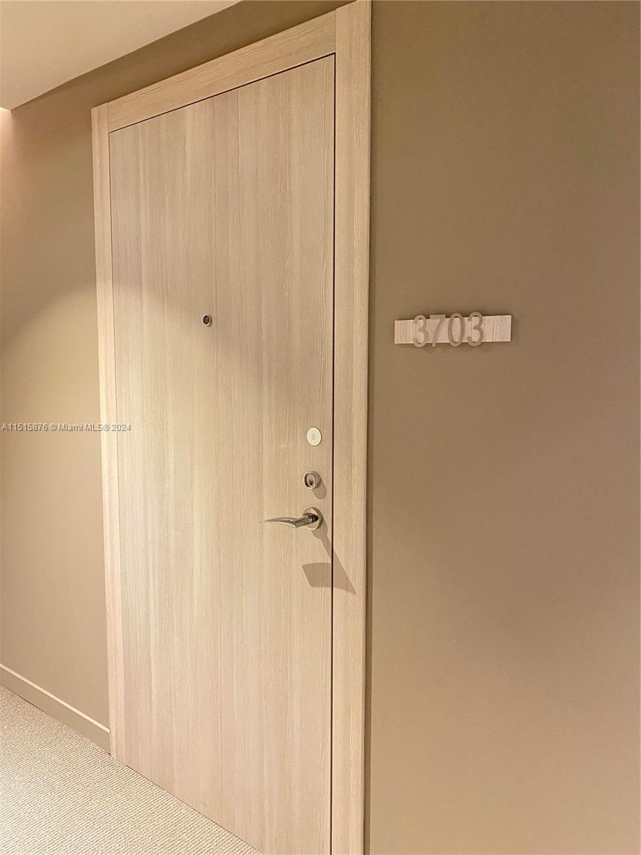 1000 Brickell Plz 3703, Miami, Florida 33131, 1 Bedroom Bedrooms, ,1 BathroomBathrooms,Residential,For Sale,1000 Brickell Plz 3703,A11515876