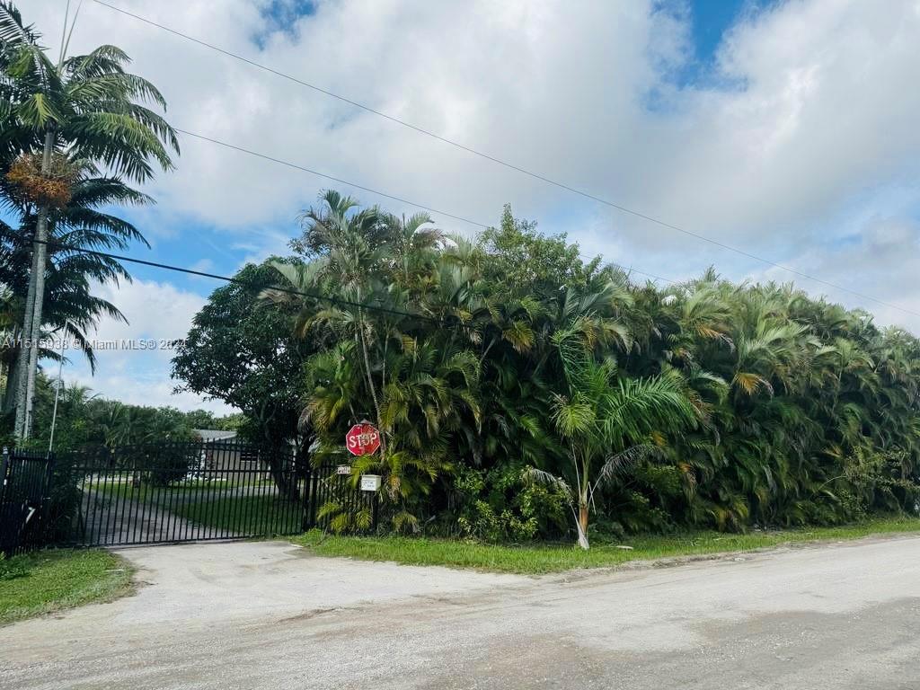 15490 SW 209th Ave  For Sale A11515938, FL