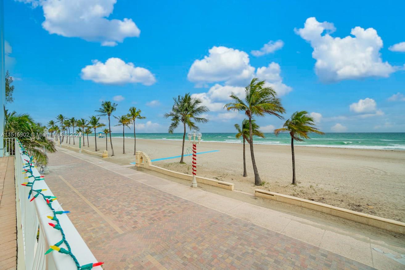 300 Oregon St 309, Hollywood, Florida 33019, 1 Bedroom Bedrooms, ,1 BathroomBathrooms,Residentiallease,For Rent,300 Oregon St 309,A11515902