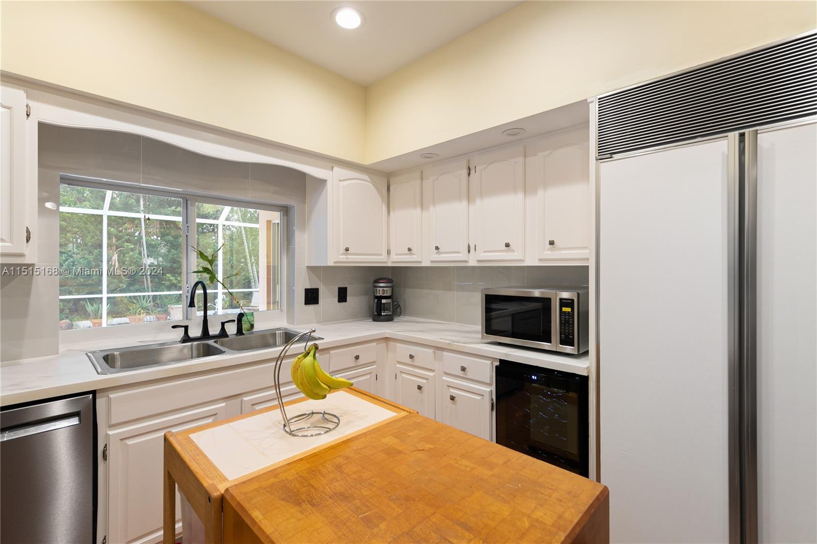 1800 Miami Springs Ave, Miami Springs, Florida 33166, 4 Bedrooms Bedrooms, ,3 BathroomsBathrooms,Residential,For Sale,1800 Miami Springs Ave,A11515168