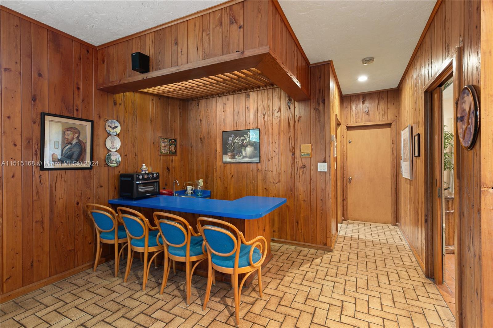 1800 Miami Springs Ave, Miami Springs, Florida 33166, 4 Bedrooms Bedrooms, ,3 BathroomsBathrooms,Residential,For Sale,1800 Miami Springs Ave,A11515168