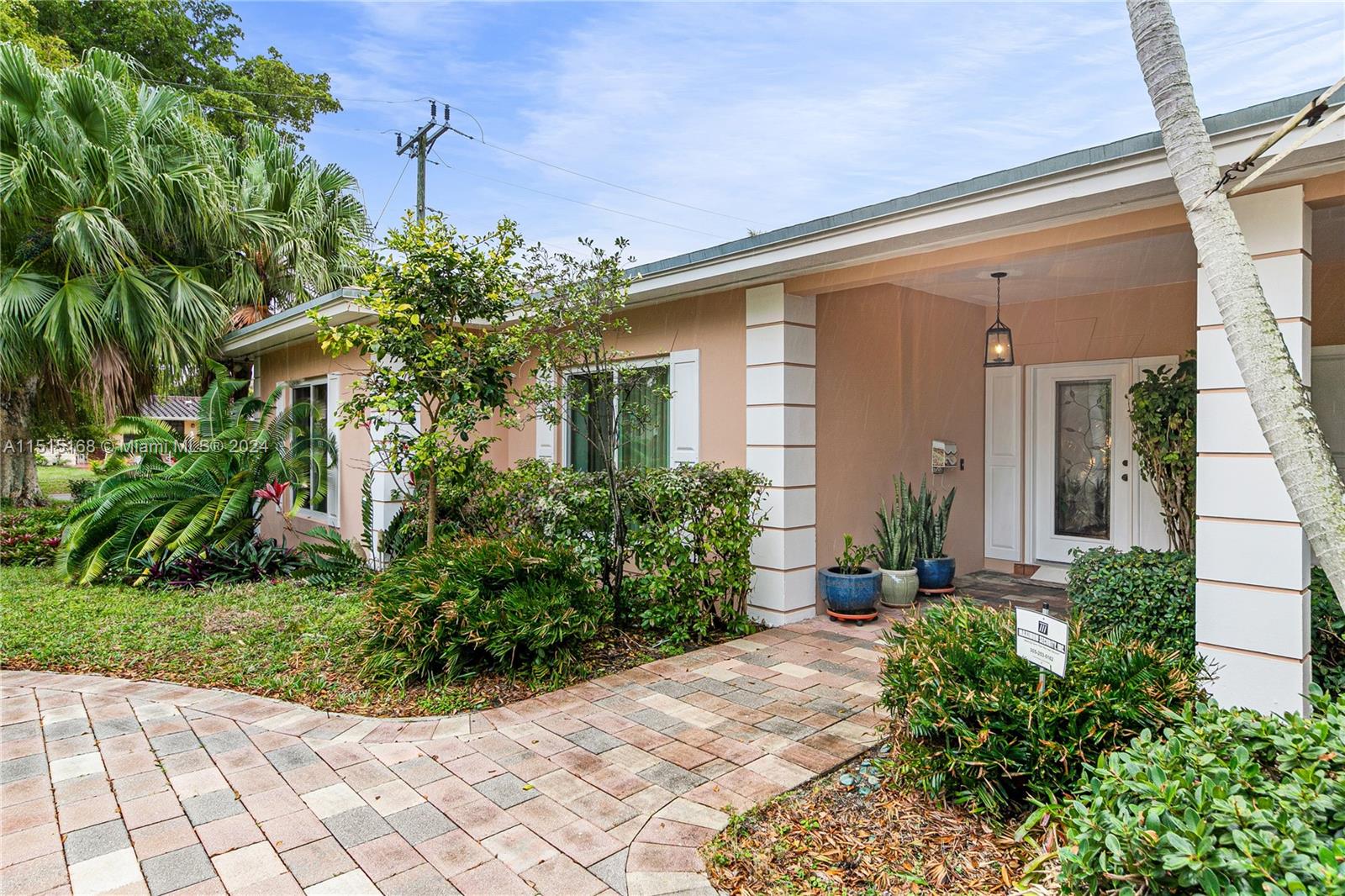 1800 Miami Springs Ave, Miami Springs, Florida 33166, 4 Bedrooms Bedrooms, ,3 BathroomsBathrooms,Residential,For Sale,1800 Miami Springs Ave,A11515168