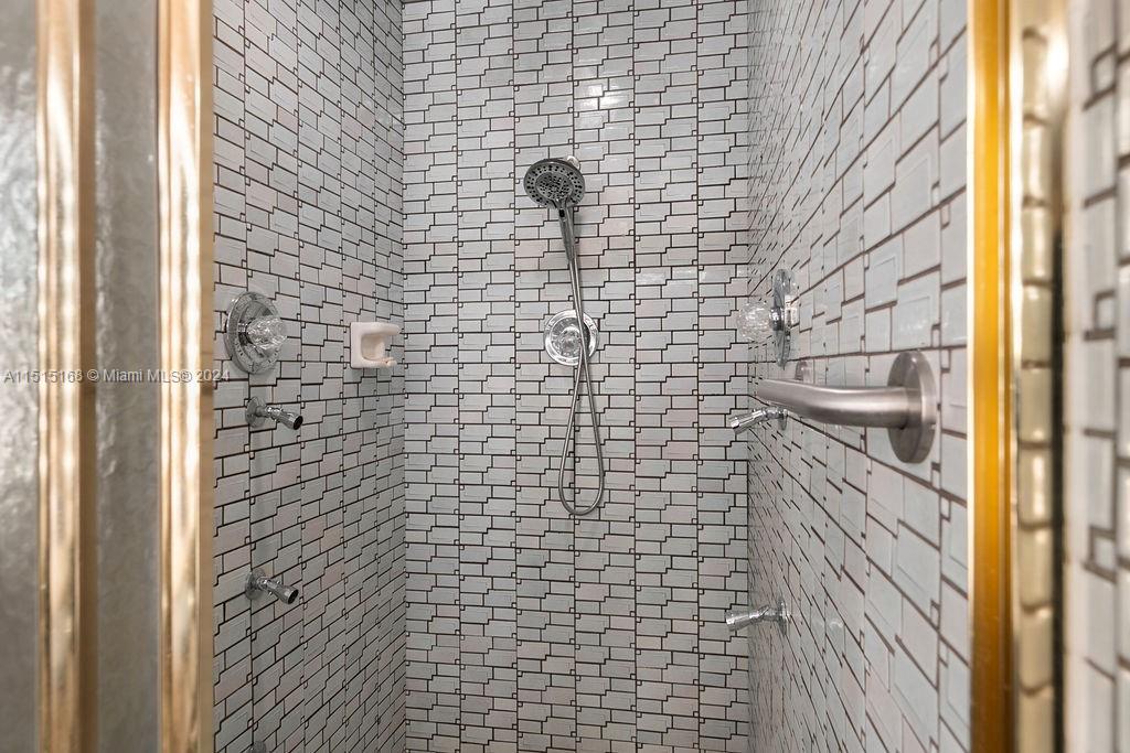 1800 Miami Springs Ave, Miami Springs, Florida 33166, 4 Bedrooms Bedrooms, ,3 BathroomsBathrooms,Residential,For Sale,1800 Miami Springs Ave,A11515168