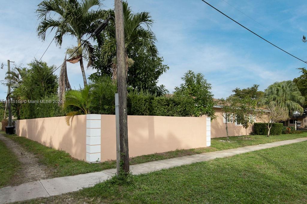 1800 Miami Springs Ave, Miami Springs, Florida 33166, 4 Bedrooms Bedrooms, ,3 BathroomsBathrooms,Residential,For Sale,1800 Miami Springs Ave,A11515168