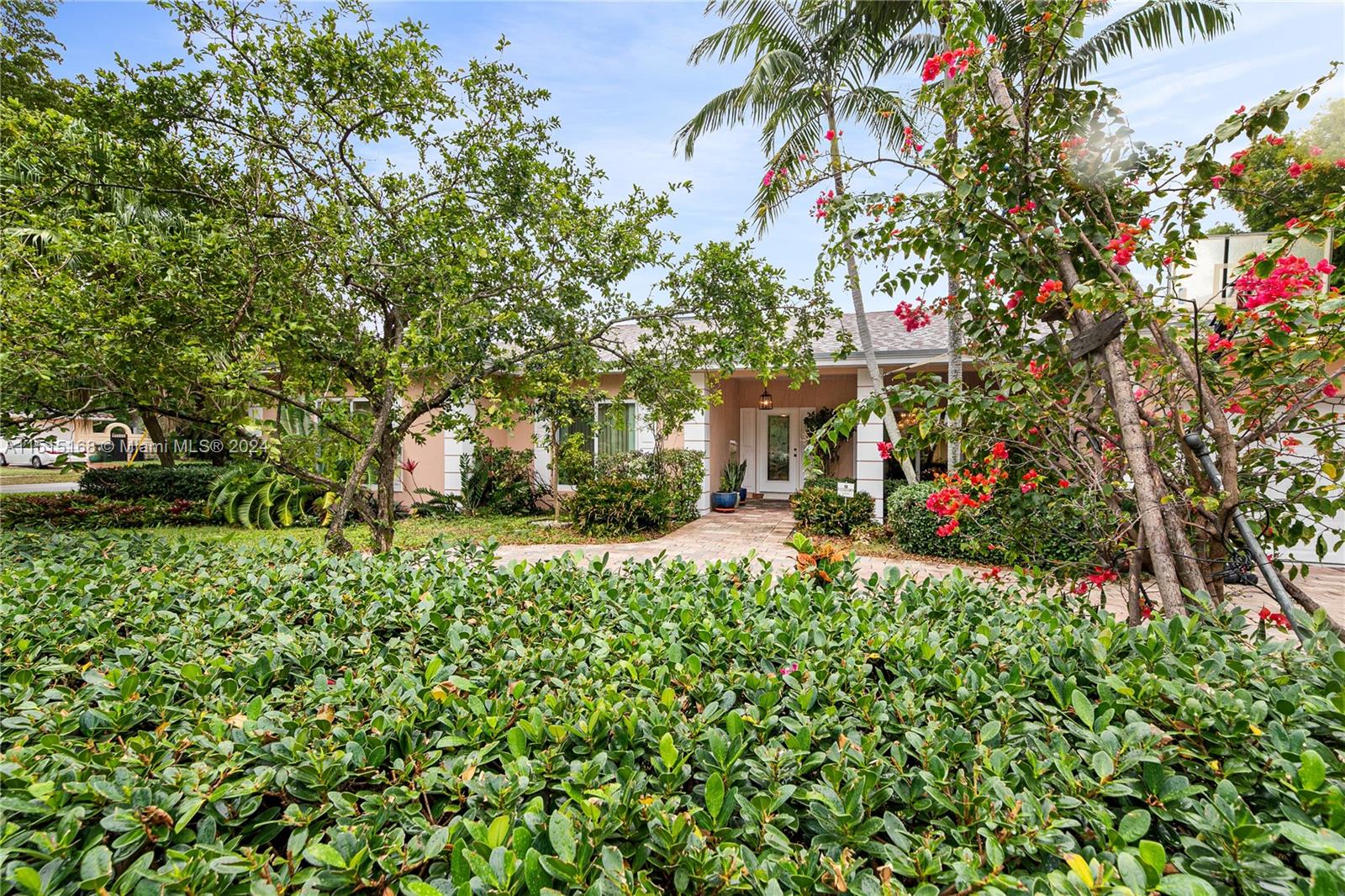 1800 Miami Springs Ave, Miami Springs, Florida 33166, 4 Bedrooms Bedrooms, ,3 BathroomsBathrooms,Residential,For Sale,1800 Miami Springs Ave,A11515168