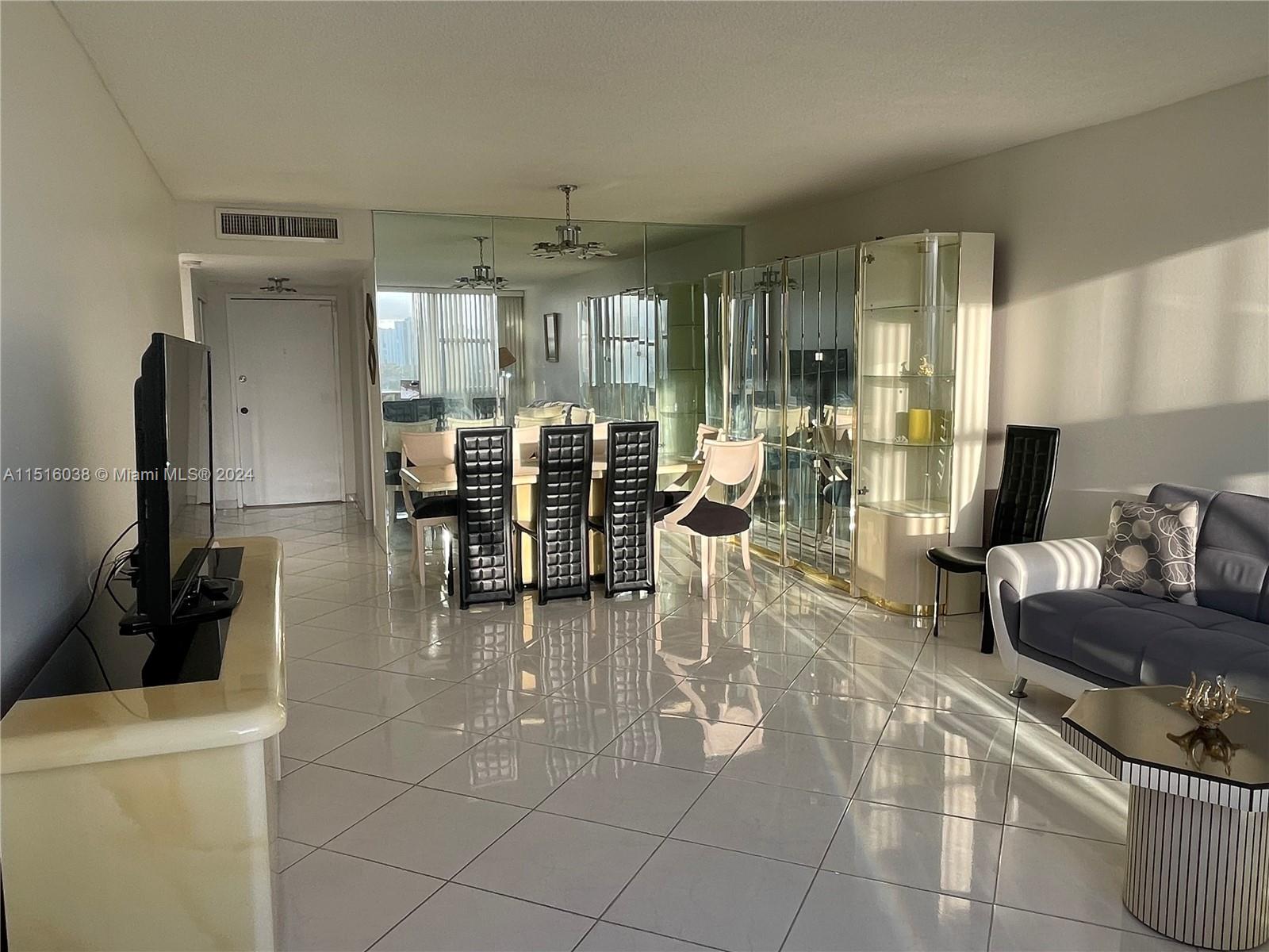 3180 S Ocean Dr 721, Hallandale Beach, Florida 33009, 1 Bedroom Bedrooms, ,1 BathroomBathrooms,Residential,For Sale,3180 S Ocean Dr 721,A11516038