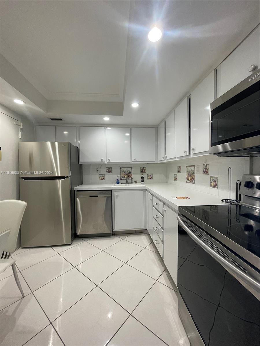 3180 S Ocean Dr 721, Hallandale Beach, Florida 33009, 1 Bedroom Bedrooms, ,1 BathroomBathrooms,Residential,For Sale,3180 S Ocean Dr 721,A11516038