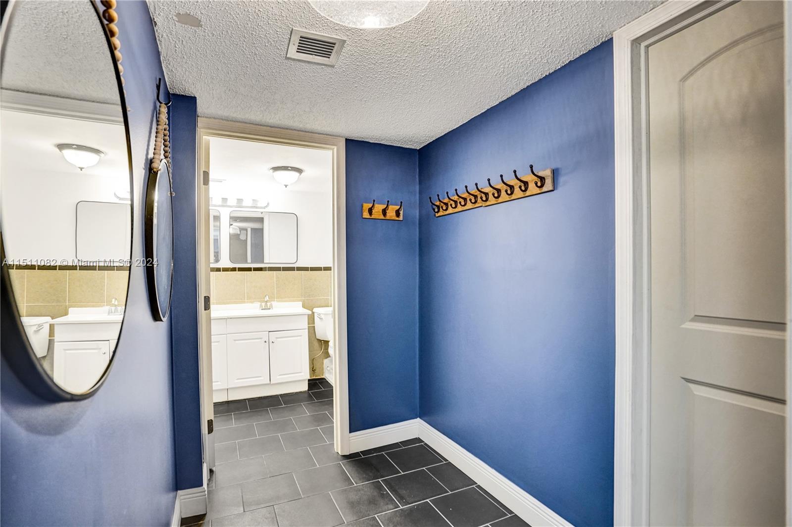 437 Golden Isles Dr 9B-C, Hallandale Beach, Florida 33009, 3 Bedrooms Bedrooms, ,2 BathroomsBathrooms,Residential,For Sale,437 Golden Isles Dr 9B-C,A11511082