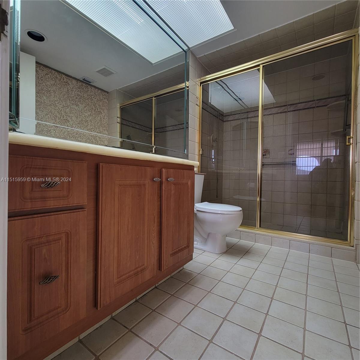 1001 SW 128th Ter 414B, Pembroke Pines, Florida 33027, 1 Bedroom Bedrooms, ,1 BathroomBathrooms,Residential,For Sale,1001 SW 128th Ter 414B,A11515959