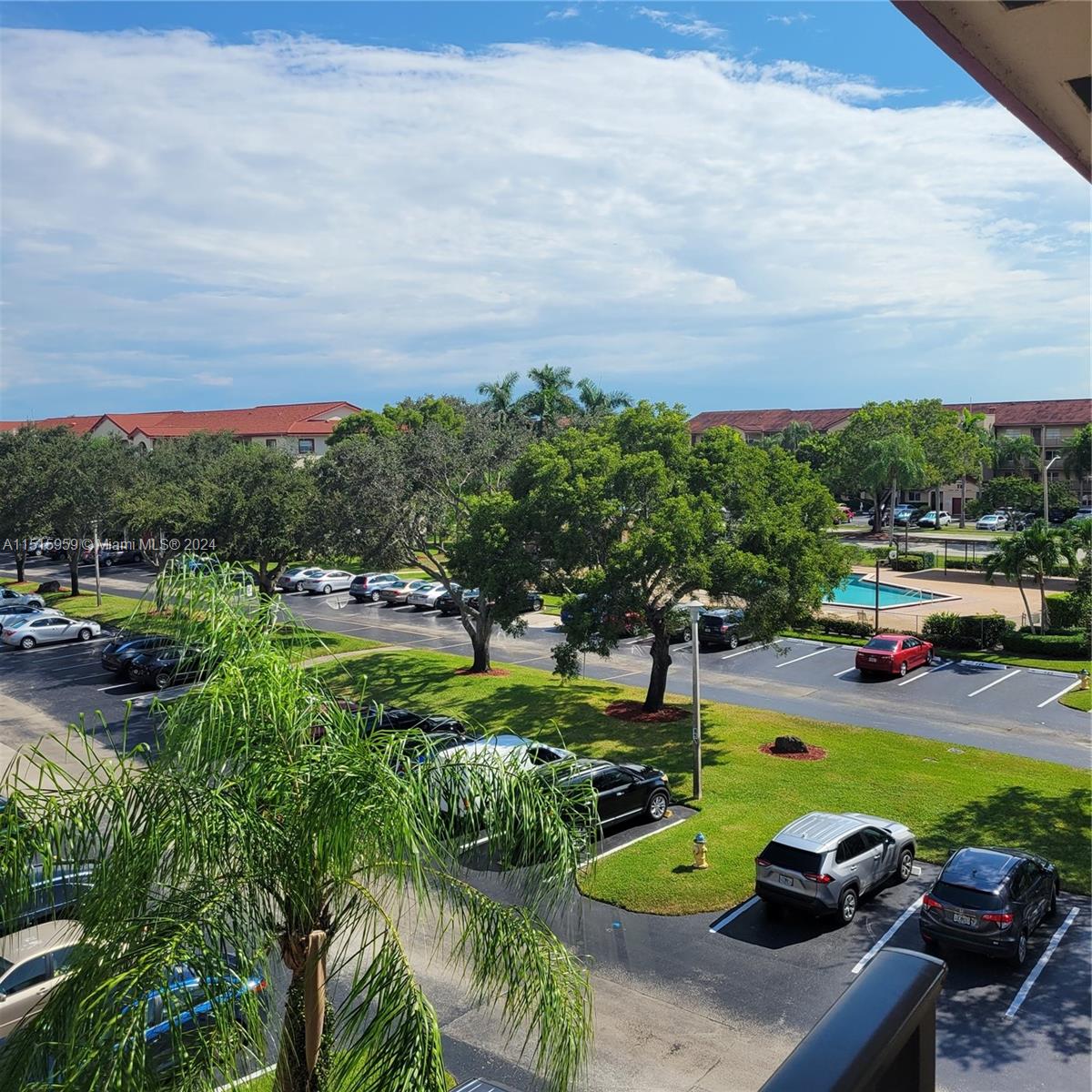1001 SW 128th Ter 414B, Pembroke Pines, Florida 33027, 1 Bedroom Bedrooms, ,1 BathroomBathrooms,Residential,For Sale,1001 SW 128th Ter 414B,A11515959