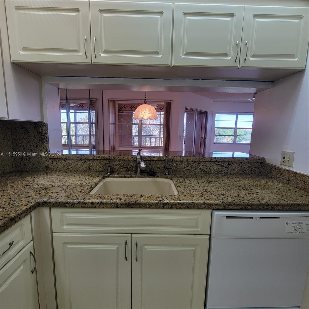 1001 SW 128th Ter 414B, Pembroke Pines, Florida 33027, 1 Bedroom Bedrooms, ,1 BathroomBathrooms,Residential,For Sale,1001 SW 128th Ter 414B,A11515959