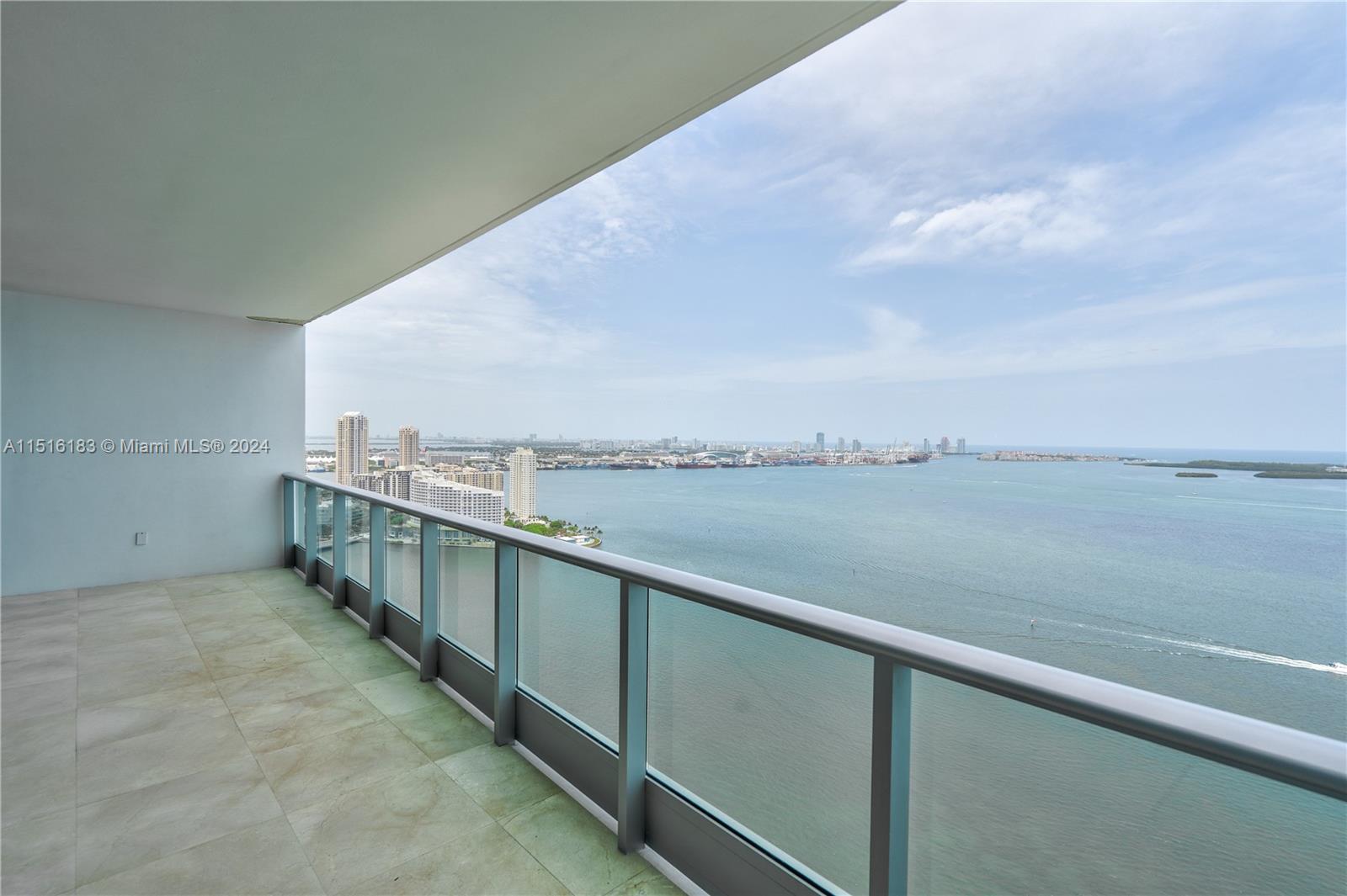 1331 Brickell Bay Dr 3807, Miami, Florida 33131, 3 Bedrooms Bedrooms, ,3 BathroomsBathrooms,Residentiallease,For Rent,1331 Brickell Bay Dr 3807,A11516183