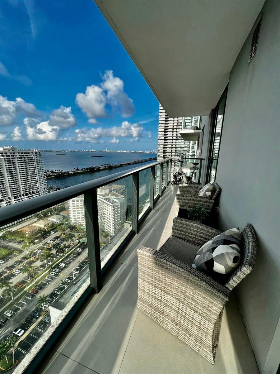 501 NE 31st St 2710, Miami, Florida 33137, 2 Bedrooms Bedrooms, ,2 BathroomsBathrooms,Residentiallease,For Rent,501 NE 31st St 2710,A11516106