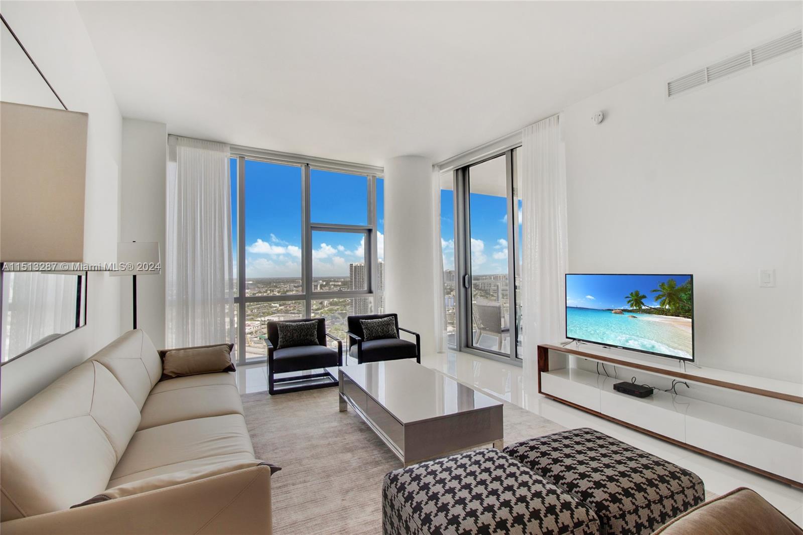 851 NE 1st Ave 2501, Miami, Florida 33132, 3 Bedrooms Bedrooms, ,4 BathroomsBathrooms,Residentiallease,For Rent,851 NE 1st Ave 2501,A11513287