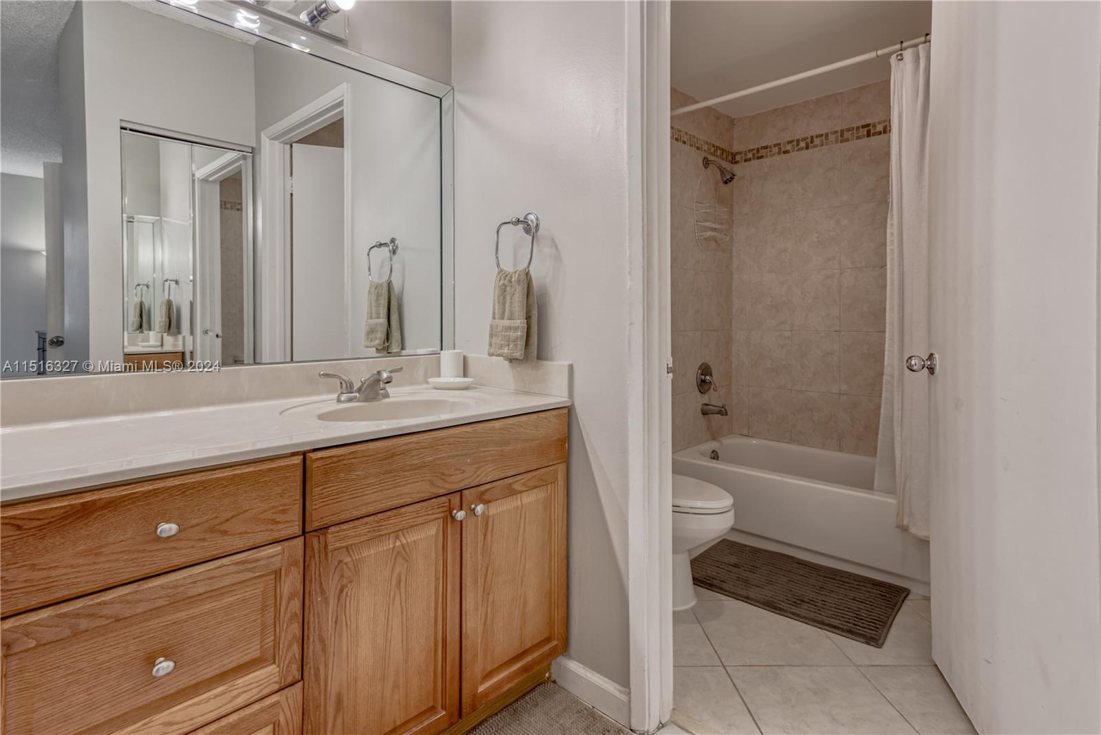 19655 E Country Club Dr 6108, Aventura, Florida 33180, 2 Bedrooms Bedrooms, ,2 BathroomsBathrooms,Residential,For Sale,19655 E Country Club Dr 6108,A11516327