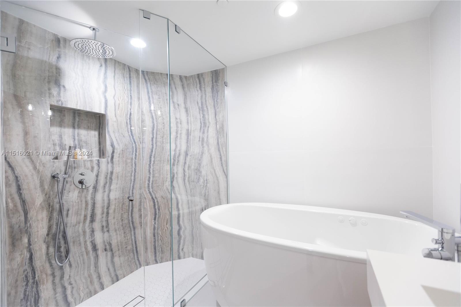 1500 Ocean Drive 904, Miami Beach, Florida 33139, 2 Bedrooms Bedrooms, ,3 BathroomsBathrooms,Residential,For Sale,1500 Ocean Drive 904,A11516021