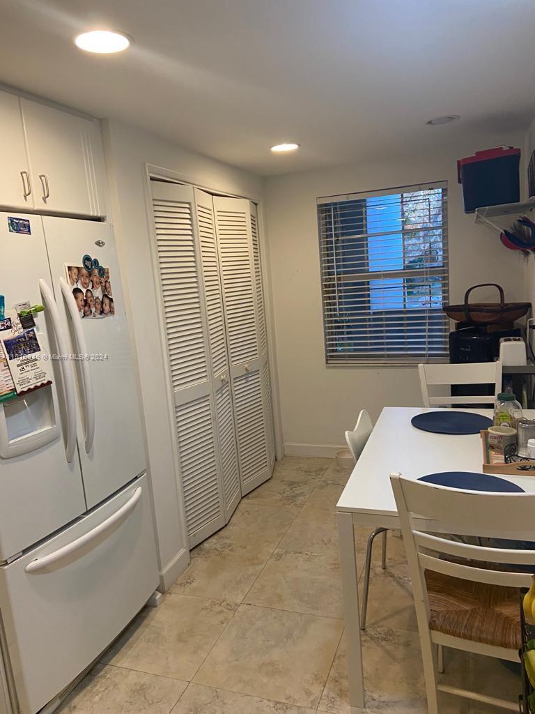 907 Cypress Ter 206, Pompano Beach, Florida 33069, 3 Bedrooms Bedrooms, ,2 BathroomsBathrooms,Residentiallease,For Rent,907 Cypress Ter 206,A11516345