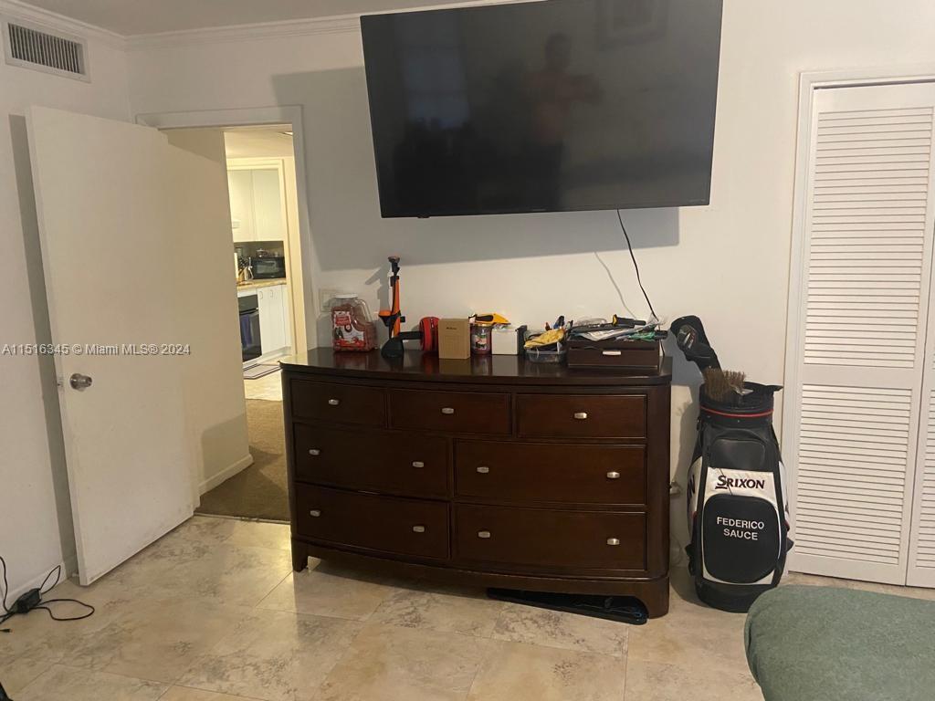 907 Cypress Ter 206, Pompano Beach, Florida 33069, 3 Bedrooms Bedrooms, ,2 BathroomsBathrooms,Residentiallease,For Rent,907 Cypress Ter 206,A11516345