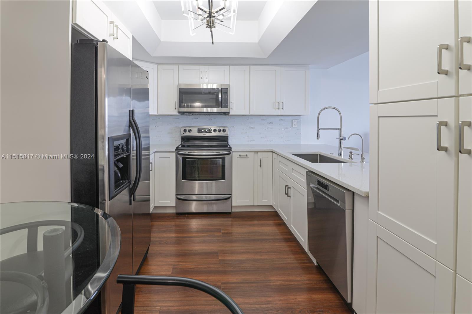 520 Brickell Key Dr A1604, Miami, Florida 33131, 2 Bedrooms Bedrooms, ,2 BathroomsBathrooms,Residentiallease,For Rent,520 Brickell Key Dr A1604,A11515817