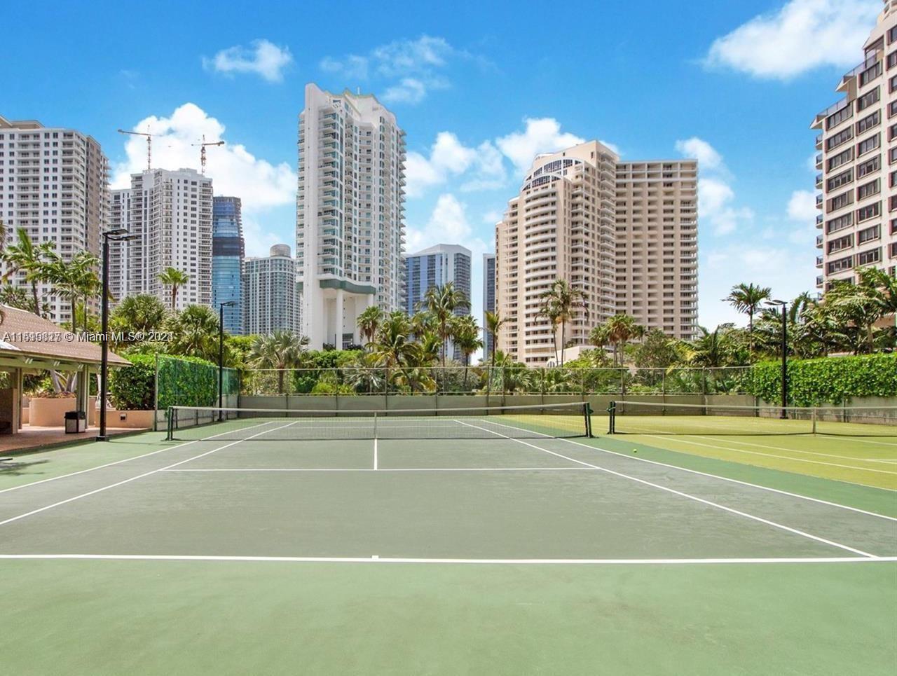 520 Brickell Key Dr A1604, Miami, Florida 33131, 2 Bedrooms Bedrooms, ,2 BathroomsBathrooms,Residentiallease,For Rent,520 Brickell Key Dr A1604,A11515817