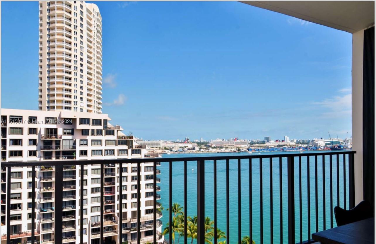 520 Brickell Key Dr A1604, Miami, Florida 33131, 2 Bedrooms Bedrooms, ,2 BathroomsBathrooms,Residentiallease,For Rent,520 Brickell Key Dr A1604,A11515817
