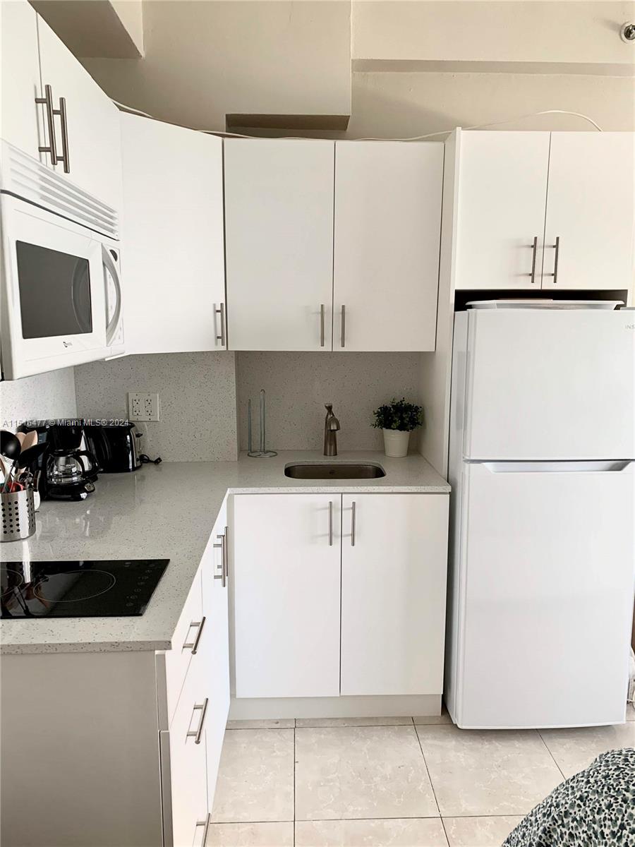 6345 Collins Ave 703, Miami Beach, Florida 33141, ,1 BathroomBathrooms,Residential,For Sale,6345 Collins Ave 703,A11516477
