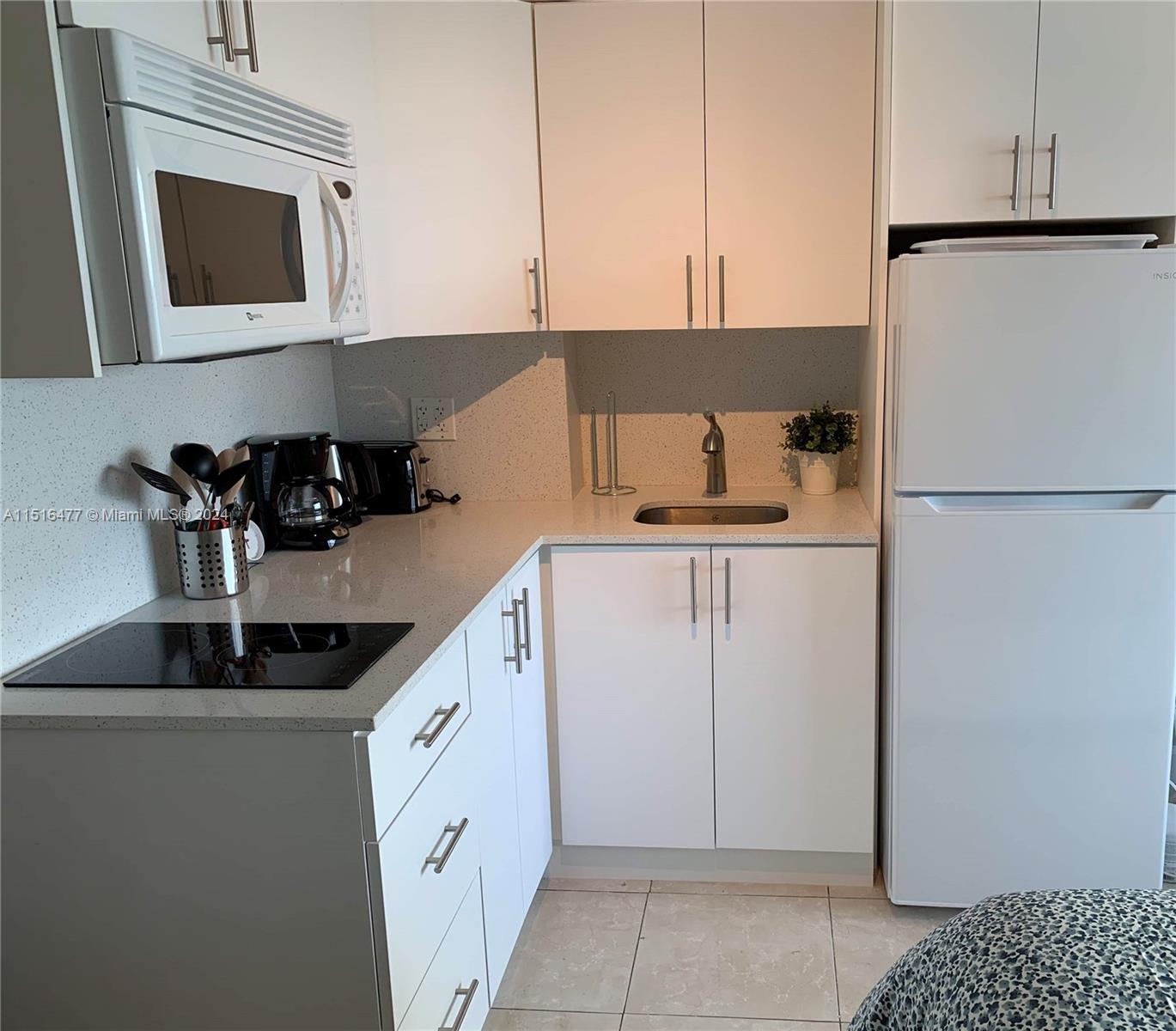 6345 Collins Ave 703, Miami Beach, Florida 33141, ,1 BathroomBathrooms,Residential,For Sale,6345 Collins Ave 703,A11516477