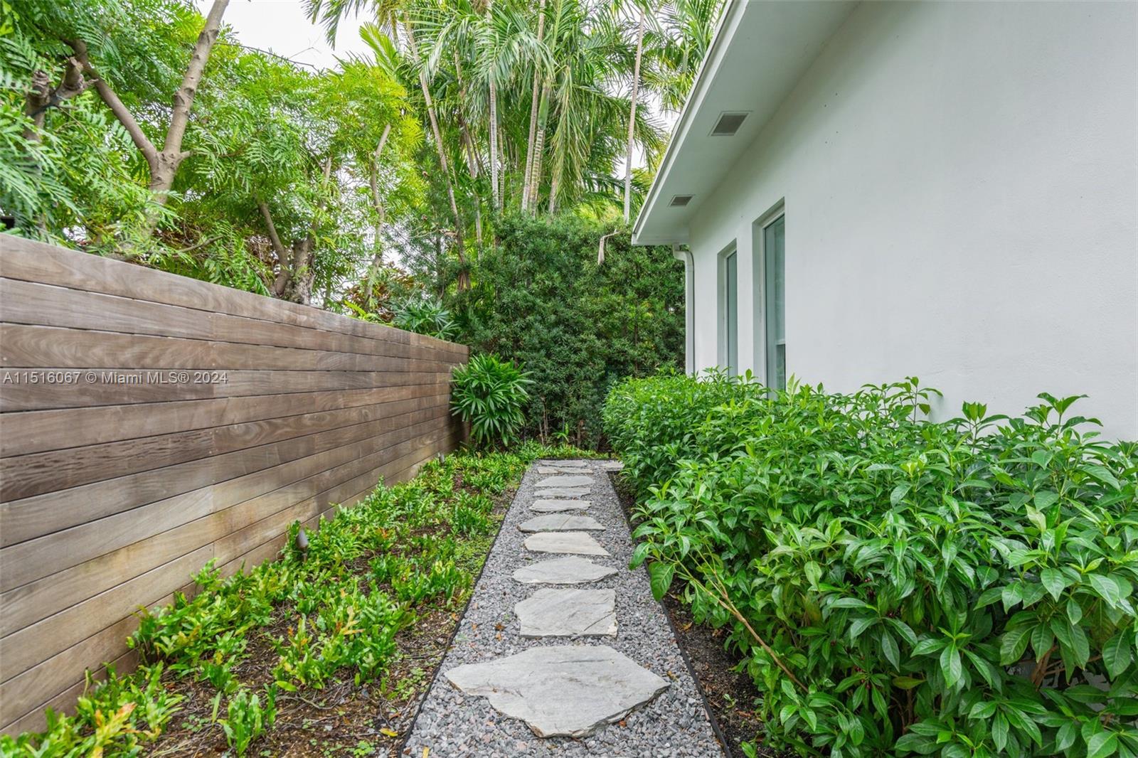424 E Dilido Dr, Miami Beach, Florida 33139, 4 Bedrooms Bedrooms, ,3 BathroomsBathrooms,Residential,For Sale,424 E Dilido Dr,A11516067