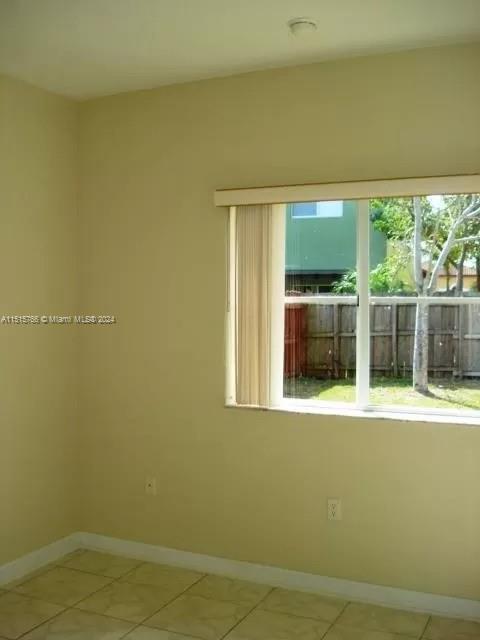 2540 NE 41st Ter, Homestead, Florida 33033, 3 Bedrooms Bedrooms, ,2 BathroomsBathrooms,Residentiallease,For Rent,2540 NE 41st Ter,A11515766