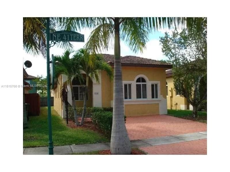 2540 NE 41st Ter, Homestead, Florida 33033, 3 Bedrooms Bedrooms, ,2 BathroomsBathrooms,Residentiallease,For Rent,2540 NE 41st Ter,A11515766