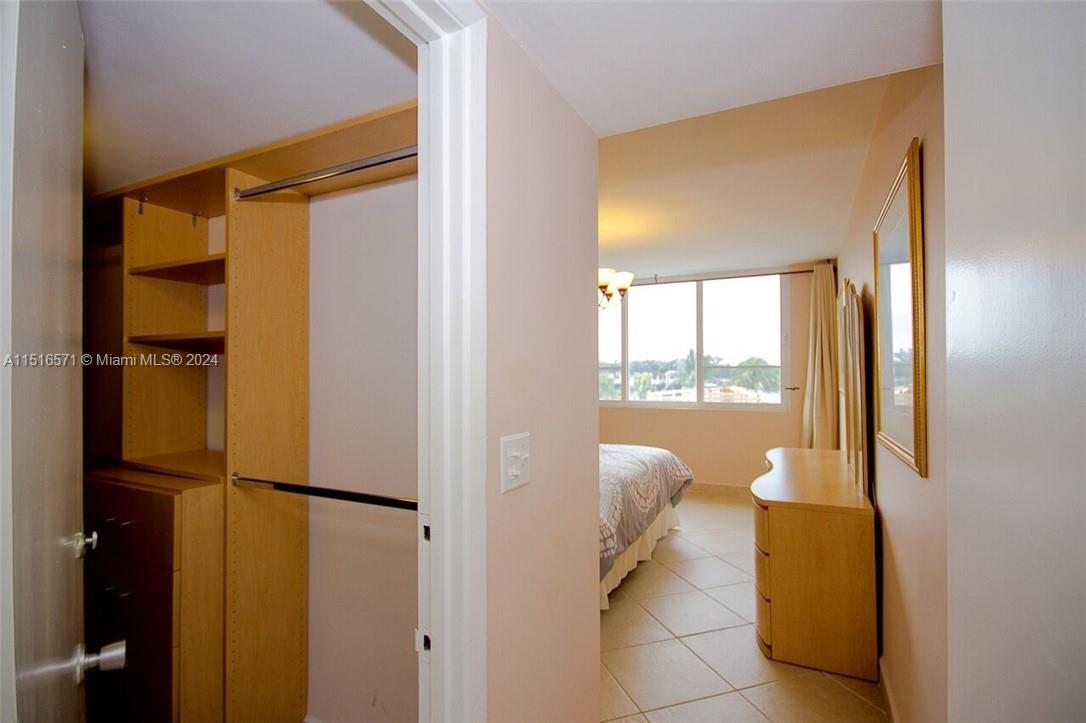 5005 COLLINS AV 304, Miami Beach, Florida 33140, 1 Bedroom Bedrooms, ,1 BathroomBathrooms,Residential,For Sale,5005 COLLINS AV 304,A11516571
