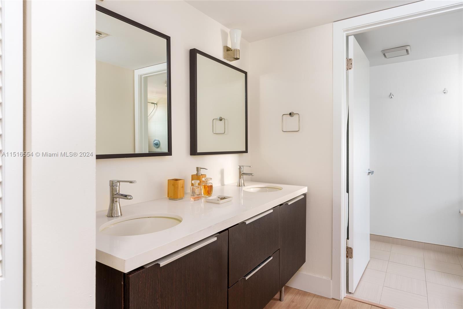 55 Ocean Lane Dr 2028, Key Biscayne, Florida 33149, 2 Bedrooms Bedrooms, ,2 BathroomsBathrooms,Residential,For Sale,55 Ocean Lane Dr 2028,A11516554