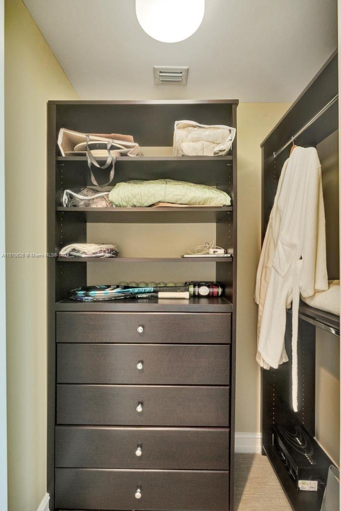 Walk in closet
