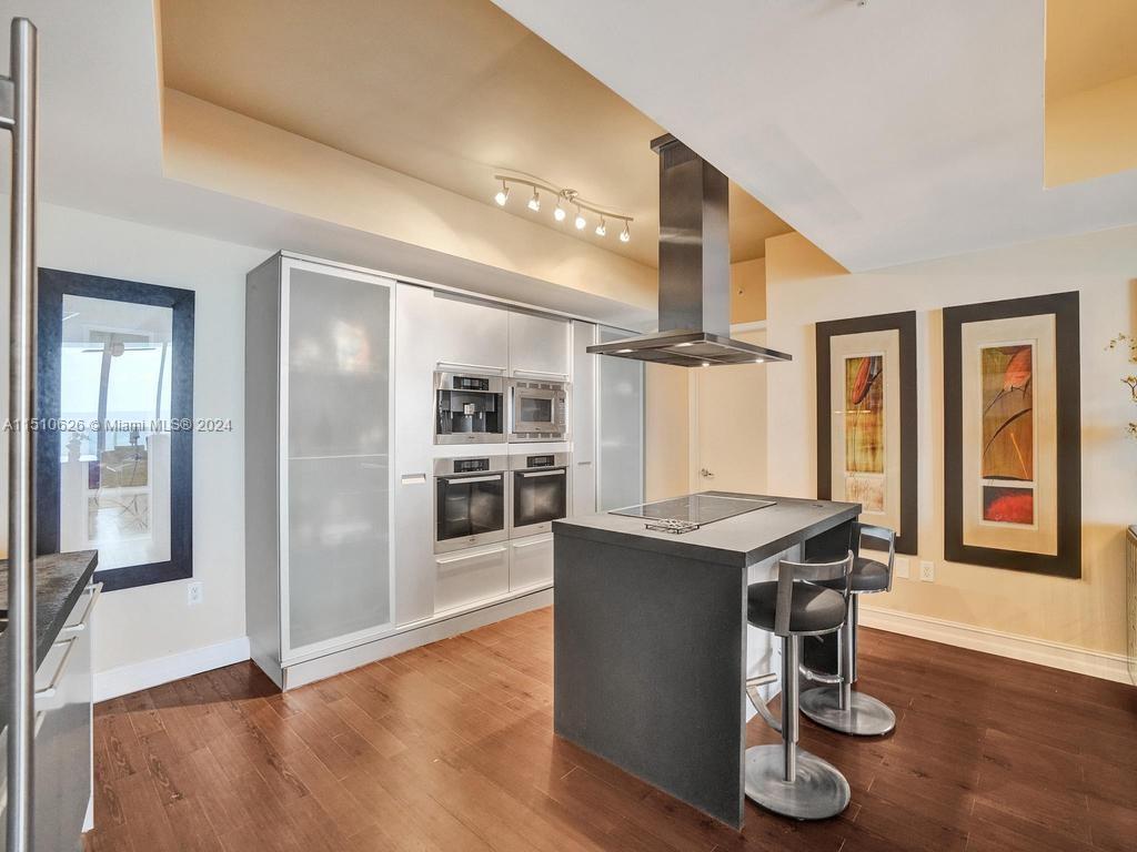 Open kitchen