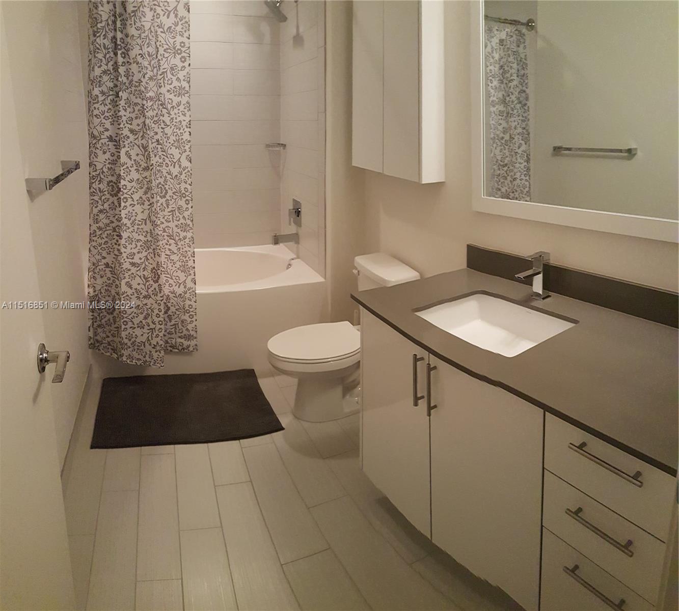999 SW 1st Ave 1901, Miami, Florida 33130, 1 Bedroom Bedrooms, ,1 BathroomBathrooms,Residentiallease,For Rent,999 SW 1st Ave 1901,A11516851