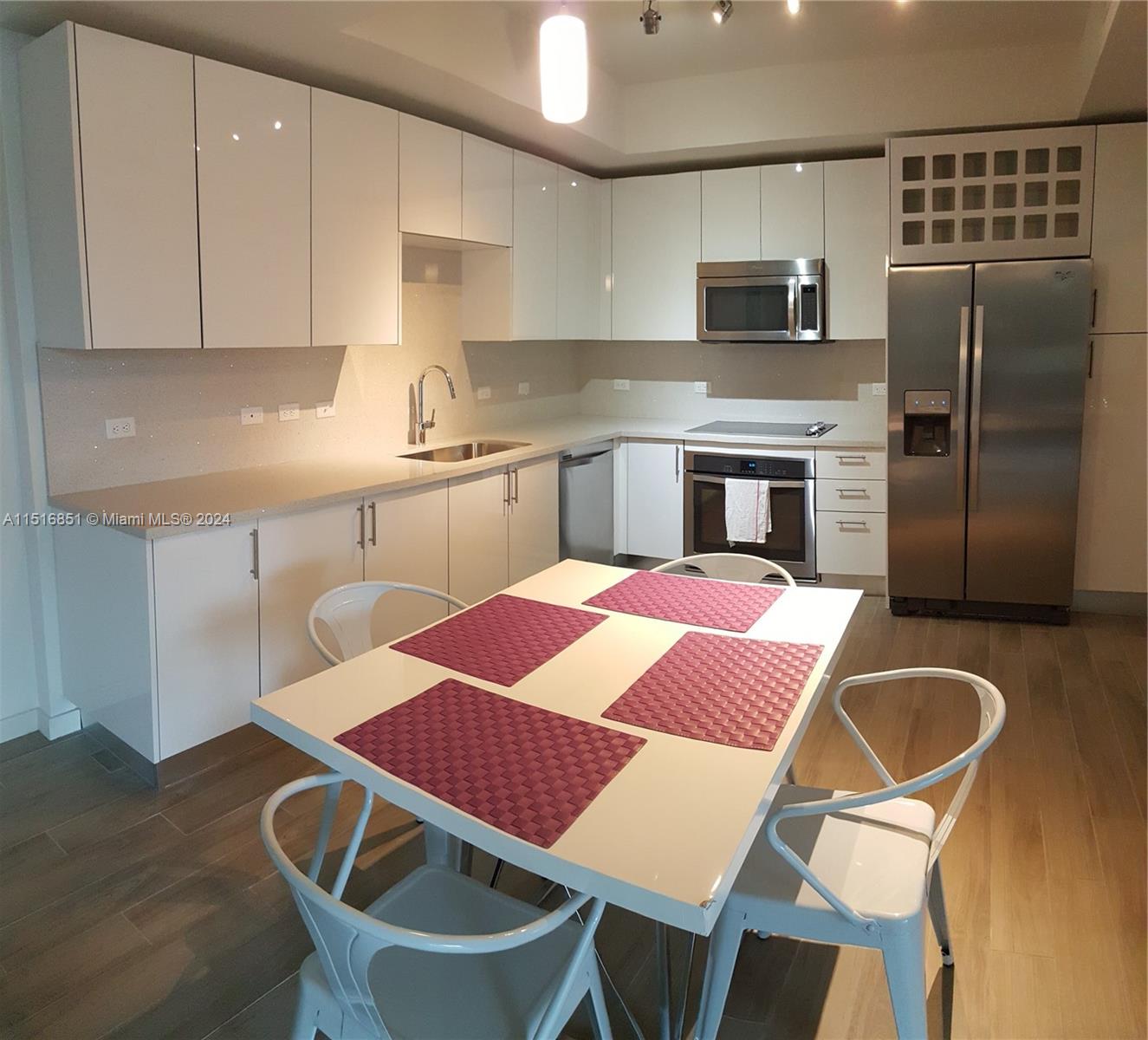 999 SW 1st Ave 1901, Miami, Florida 33130, 1 Bedroom Bedrooms, ,1 BathroomBathrooms,Residentiallease,For Rent,999 SW 1st Ave 1901,A11516851