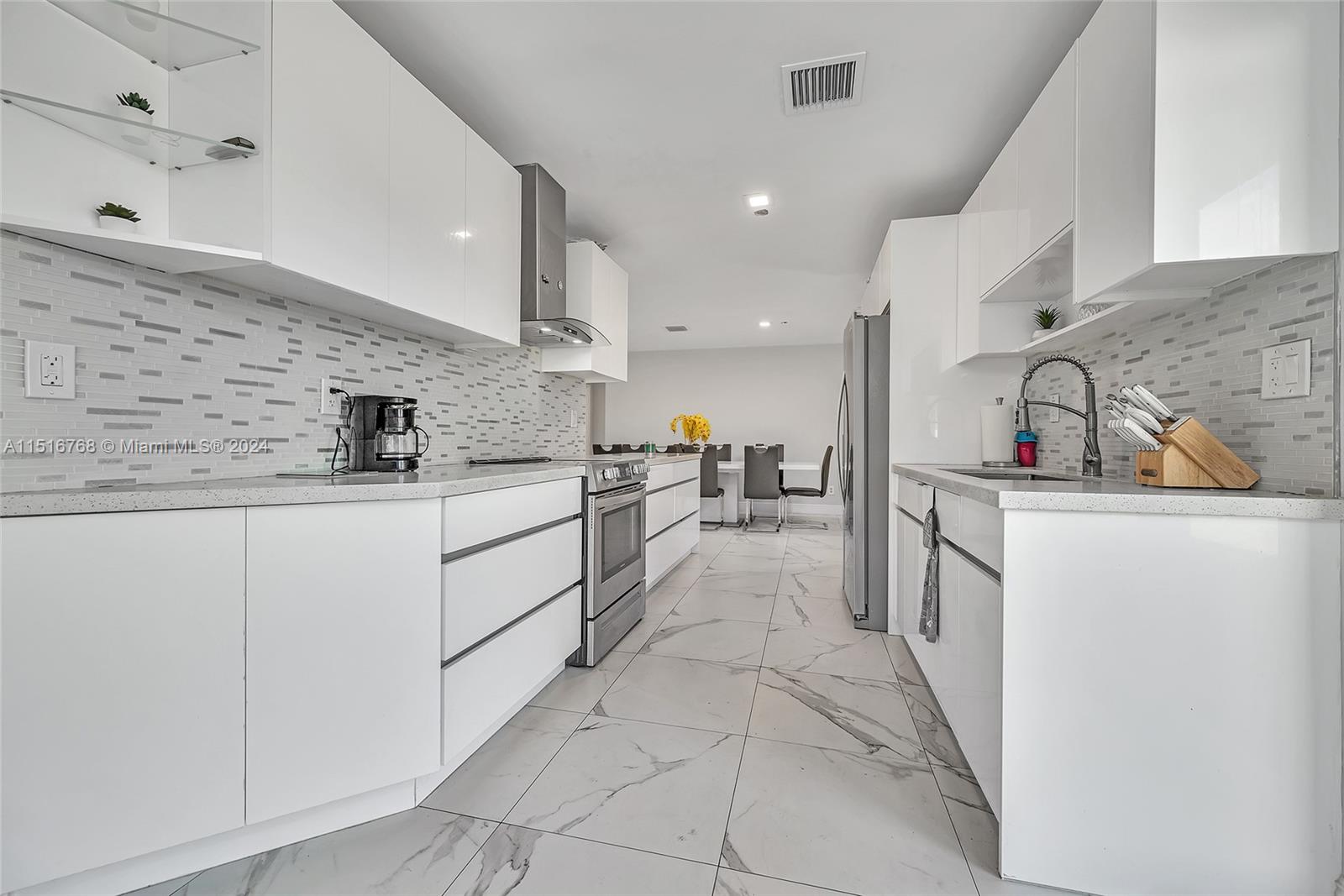 2751 NW 26th Ave, Oakland Park, Florida 33311, 4 Bedrooms Bedrooms, ,2 BathroomsBathrooms,Residential,For Sale,2751 NW 26th Ave,A11516768