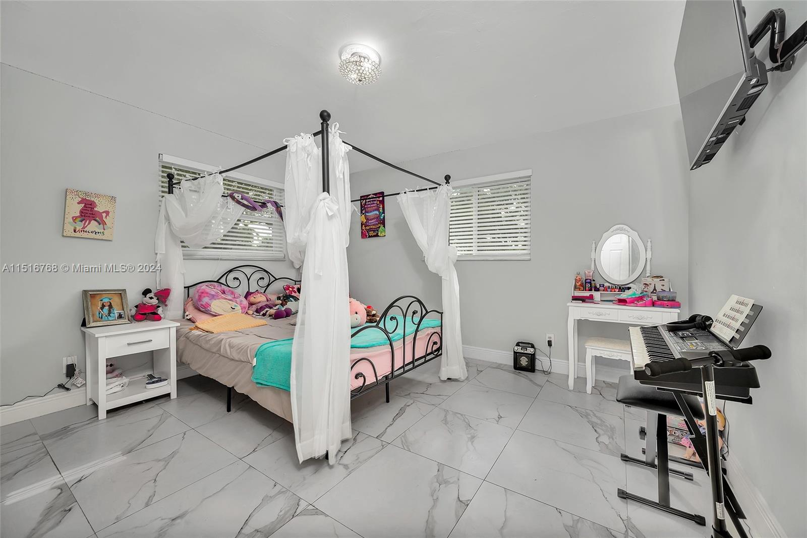 2751 NW 26th Ave, Oakland Park, Florida 33311, 4 Bedrooms Bedrooms, ,2 BathroomsBathrooms,Residential,For Sale,2751 NW 26th Ave,A11516768