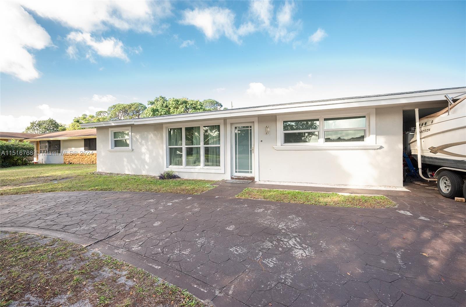 2751 NW 26th Ave, Oakland Park, Florida 33311, 4 Bedrooms Bedrooms, ,2 BathroomsBathrooms,Residential,For Sale,2751 NW 26th Ave,A11516768