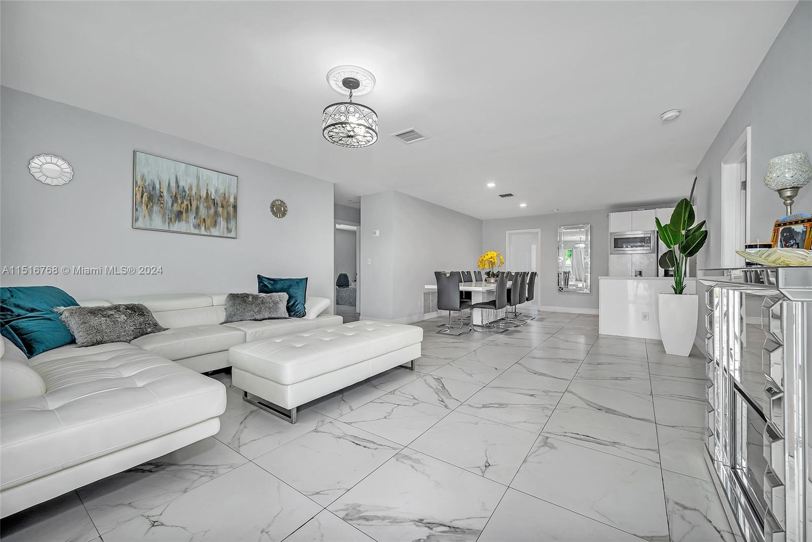 2751 NW 26th Ave, Oakland Park, Florida 33311, 4 Bedrooms Bedrooms, ,2 BathroomsBathrooms,Residential,For Sale,2751 NW 26th Ave,A11516768