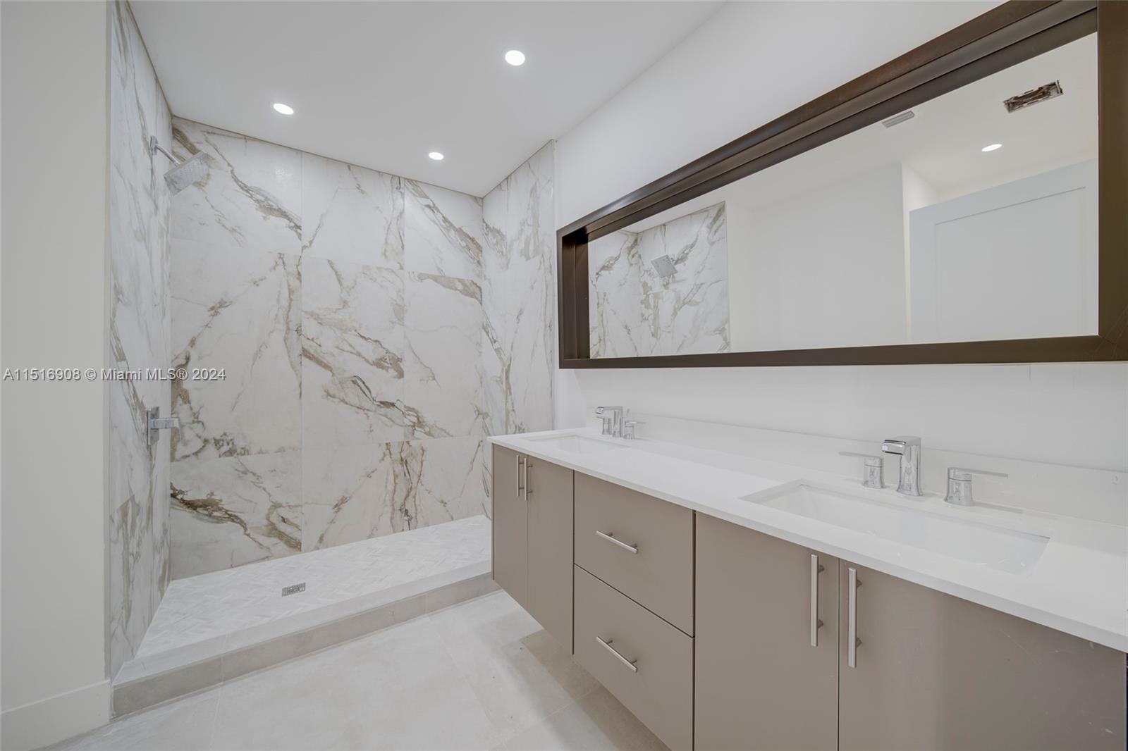 2020 Alamanda Dr 2020, North Miami, Florida 33181, 4 Bedrooms Bedrooms, ,3 BathroomsBathrooms,Residentiallease,For Rent,2020 Alamanda Dr 2020,A11516908