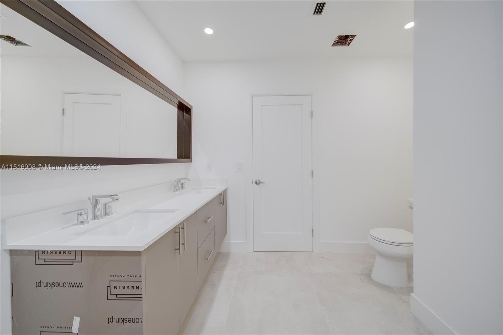 2020 Alamanda Dr 2020, North Miami, Florida 33181, 4 Bedrooms Bedrooms, ,3 BathroomsBathrooms,Residentiallease,For Rent,2020 Alamanda Dr 2020,A11516908