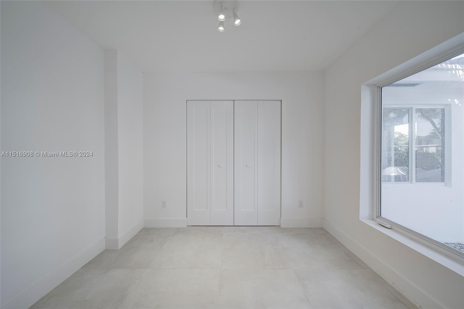 2020 Alamanda Dr 2020, North Miami, Florida 33181, 4 Bedrooms Bedrooms, ,3 BathroomsBathrooms,Residentiallease,For Rent,2020 Alamanda Dr 2020,A11516908
