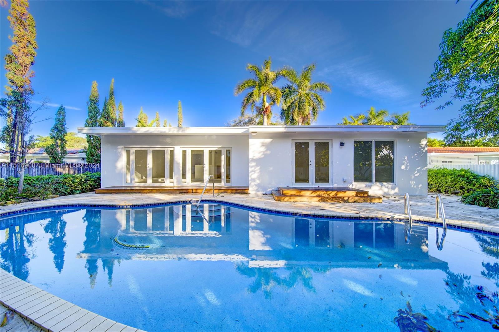 2020 Alamanda Dr 2020, North Miami, Florida 33181, 4 Bedrooms Bedrooms, ,3 BathroomsBathrooms,Residentiallease,For Rent,2020 Alamanda Dr 2020,A11516908