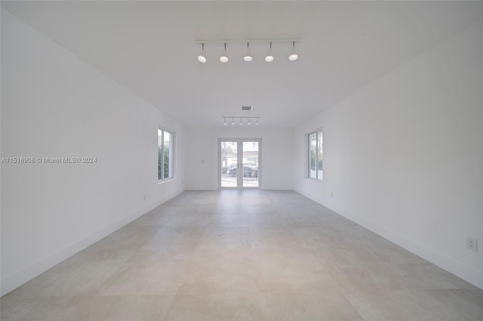 2020 Alamanda Dr 2020, North Miami, Florida 33181, 4 Bedrooms Bedrooms, ,3 BathroomsBathrooms,Residentiallease,For Rent,2020 Alamanda Dr 2020,A11516908