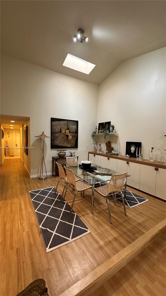 577 NE 199th Ter 1V, Miami, Florida 33179, 2 Bedrooms Bedrooms, ,2 BathroomsBathrooms,Residential,For Sale,577 NE 199th Ter 1V,A11516616