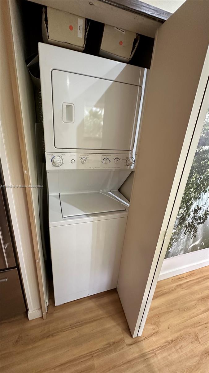 577 NE 199th Ter 1V, Miami, Florida 33179, 2 Bedrooms Bedrooms, ,2 BathroomsBathrooms,Residential,For Sale,577 NE 199th Ter 1V,A11516616
